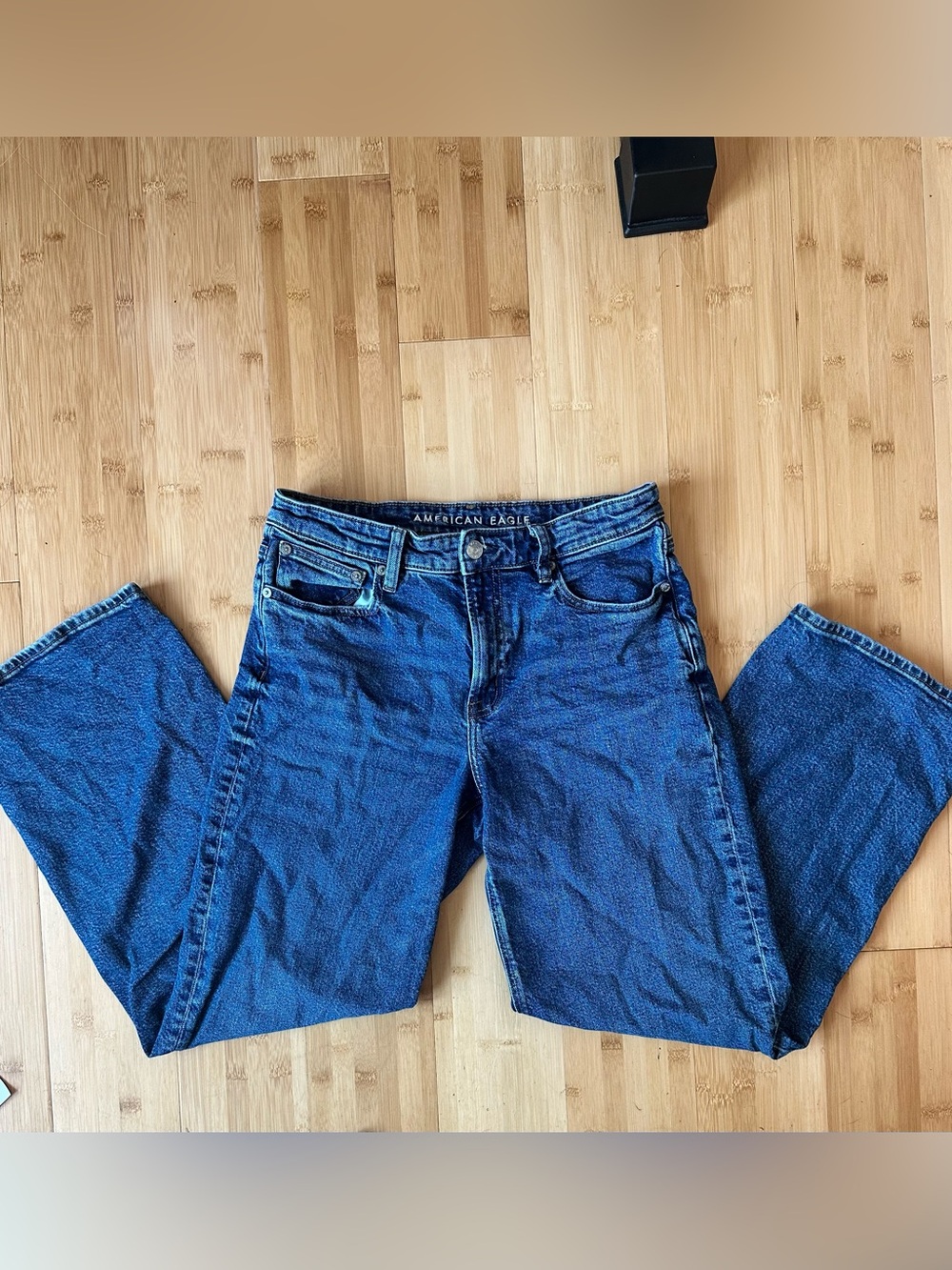 American Eagle Outfitters Women’s Dark Blue wide leg stretch jeans
